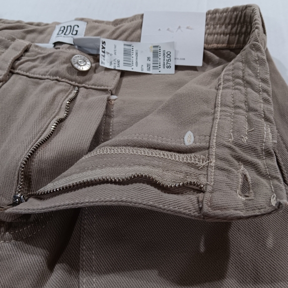 BDG Women's (Size 26) Sand Color Utility Skate Pants (NWT) - Picture 7 of 12